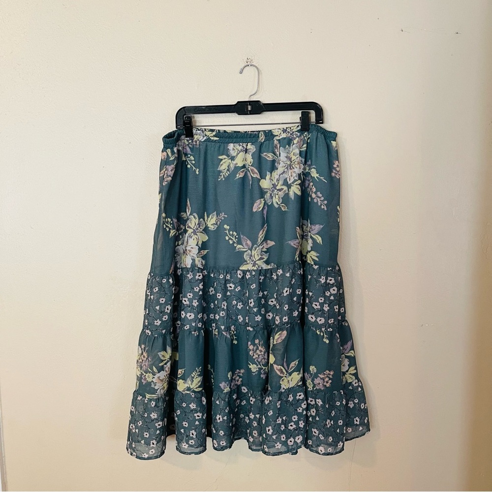 Floral Tiered Midi Skirt